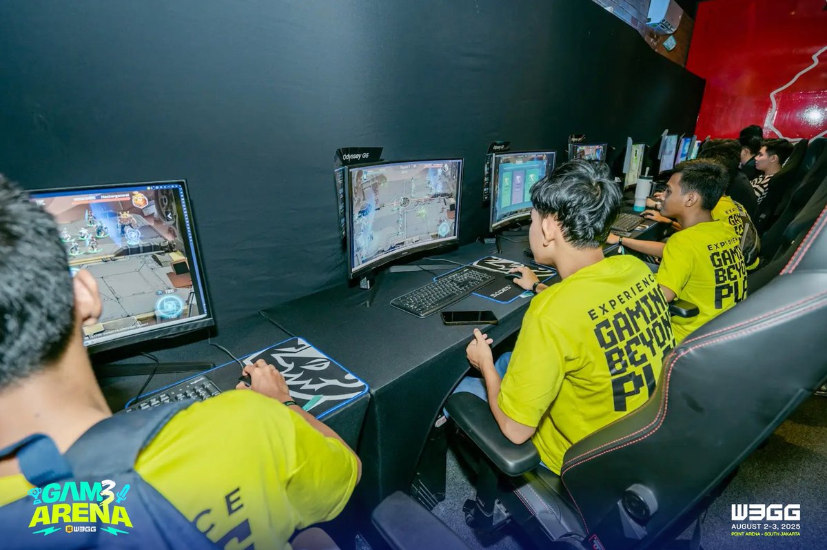 w3ggofficial's tweet photo. @TheSandboxGame @AstrArk_World , developed by @Moonveil_Studio , brought its unique style to GAM3 ARENA 2025!
Check out these highlights from the live gameplay sessions, where players tested their skills and dived into AstArk’s mechanics firsthand.
#AstArk #Moonveil #GAM3ARENA2025 #W3GG https://t.co/jsN4hEOETN