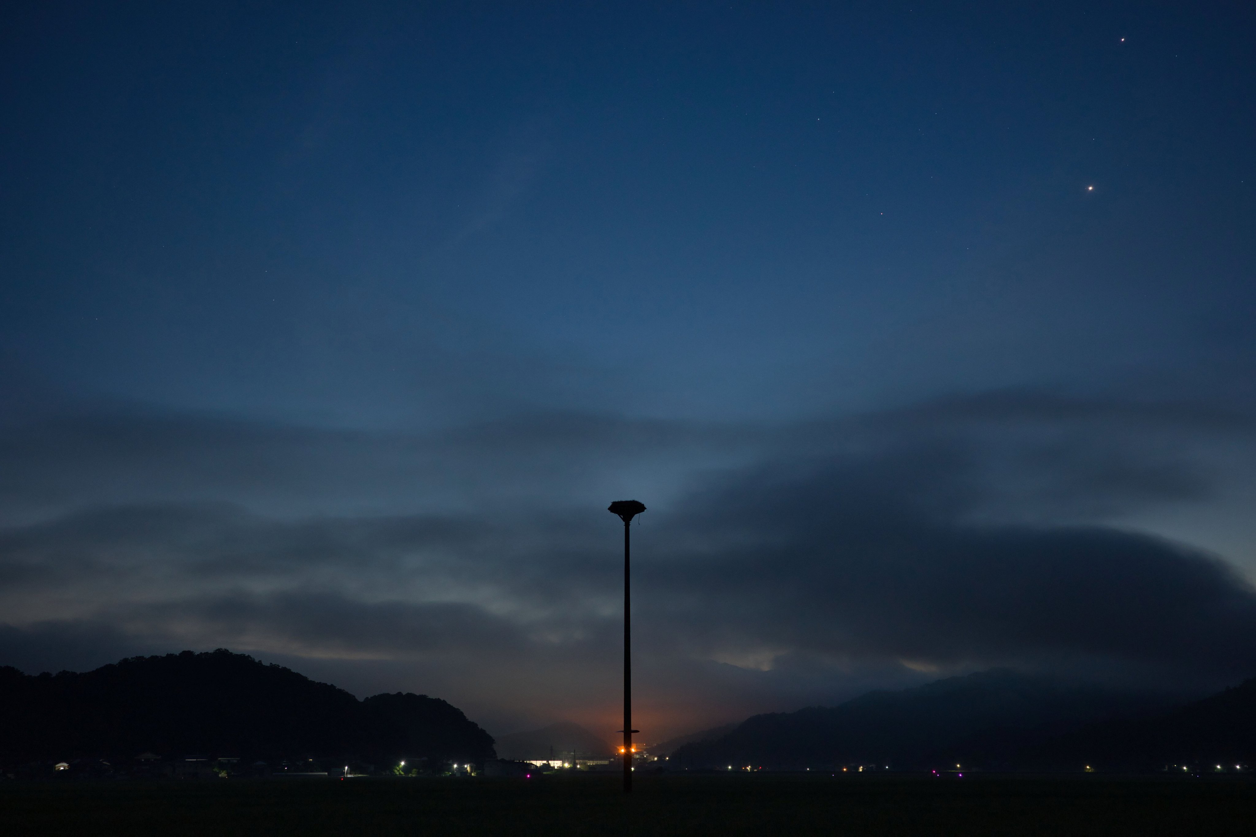 木炭画 夜の風景 Risa Rice terraces reflecting the sunset sky