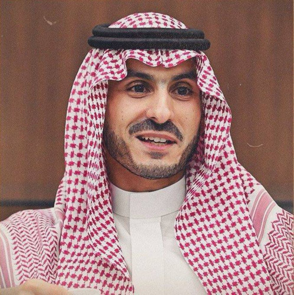 حظ نادي #الشباب والشبابيين في ( الرمز ) الامير عبدالرحمن بن تركي و مسؤولين النادي الحاليين .. 😉
<a href="/M7mdal_nassar/">محمد الناصر</a>