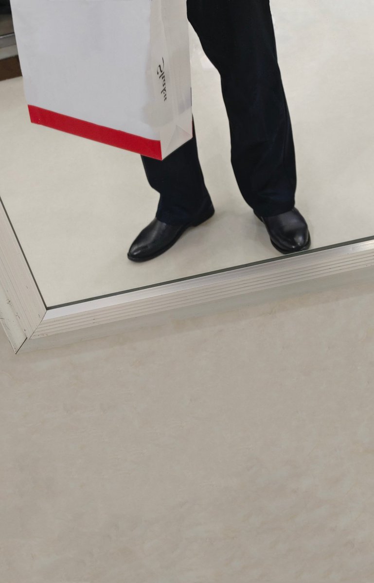 不须计较苦劳心，万事原来有命。