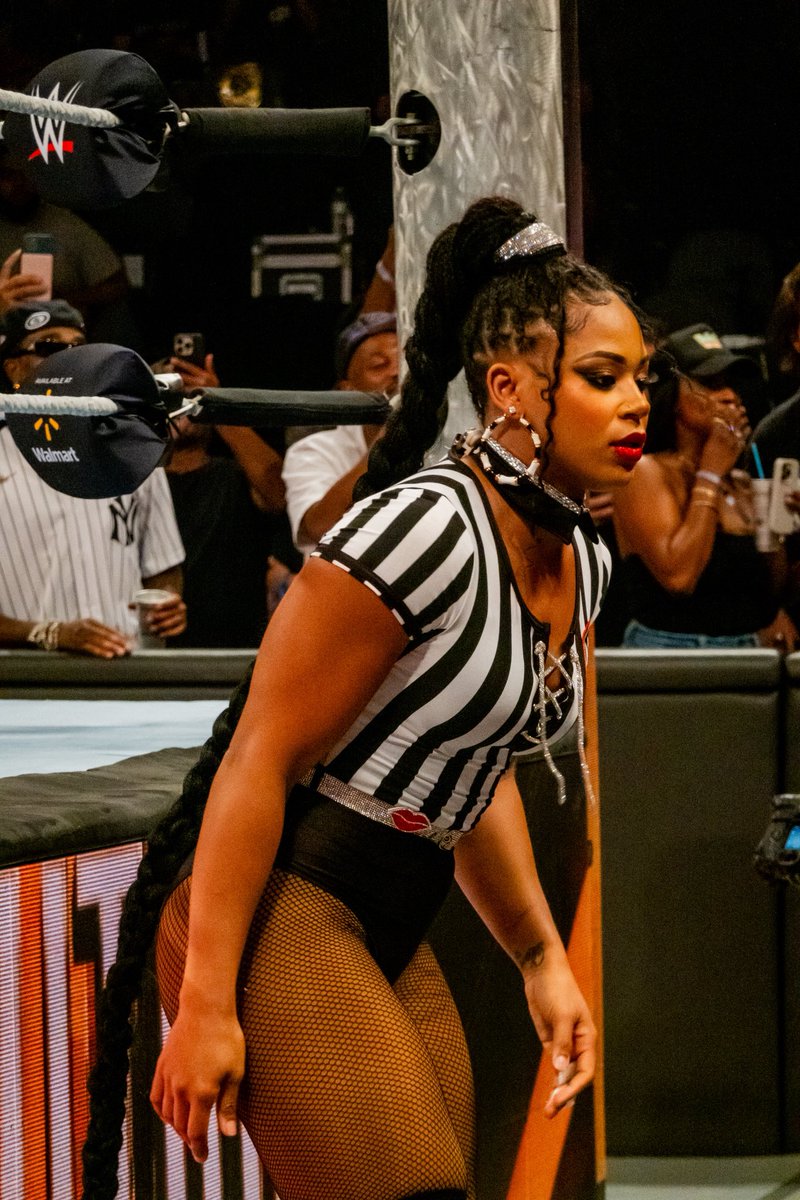 ECBITW's tweet image. EST of Referees 

🦓 

@BiancaBelairWWE 

#wweevolution