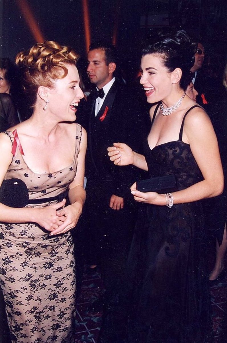 Gillian Anderson &amp; Julianna Margulies