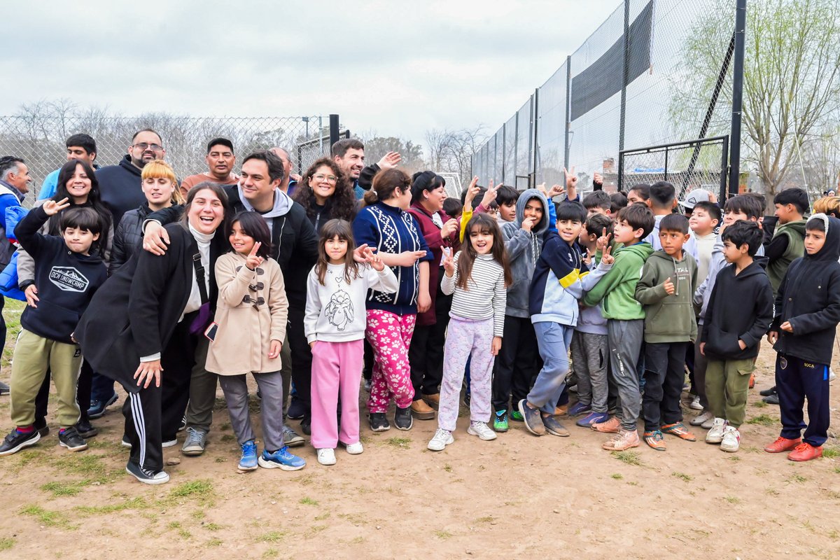 OPISU PBA (@opisupba) on Twitter photo 🥅 ¡Inauguramos las reformas en la histórica cancha del barrio San Martín, Mercedes!
➡ En el Día de las Infancias, junto a la directora <a href="/barriosromi/">Romina Barrios</a> y el intendente <a href="/juaniustarroz/">Juani Ustarroz</a>, presentamos las obras de consolidación y jerarquización del espacio público. 🥅 ¡Inauguramos las reformas en la histórica cancha del barrio San Martín, Mercedes!
➡ En el Día de las Infancias, junto a la directora <a href="/barriosromi/">Romina Barrios</a> y el intendente <a href="/juaniustarroz/">Juani Ustarroz</a>, presentamos las obras de consolidación y jerarquización del espacio público.