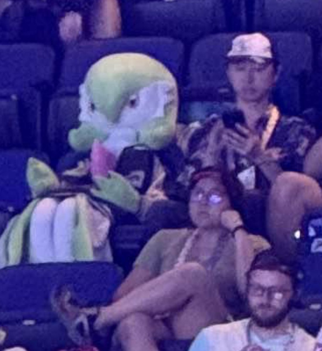 "arena full"
Yeah understandable