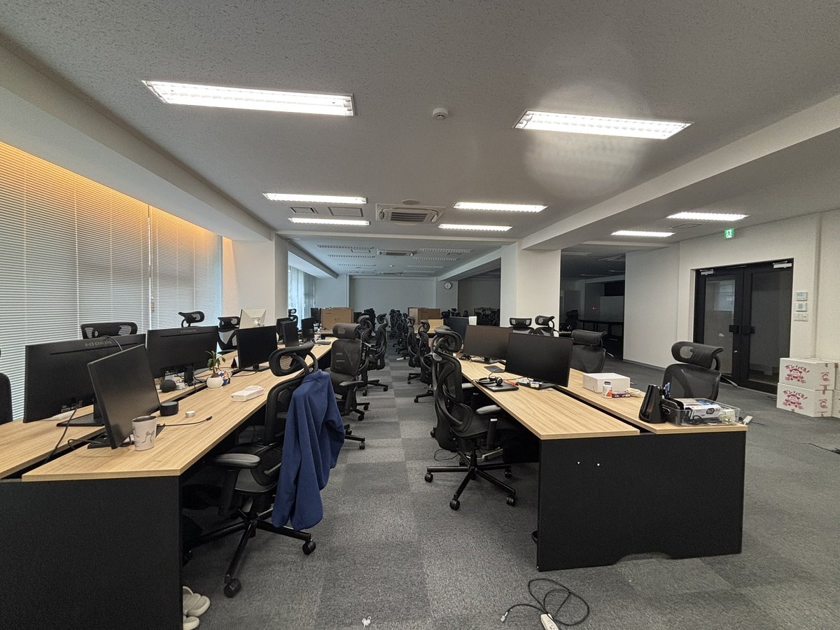 今日から新オフィス!!