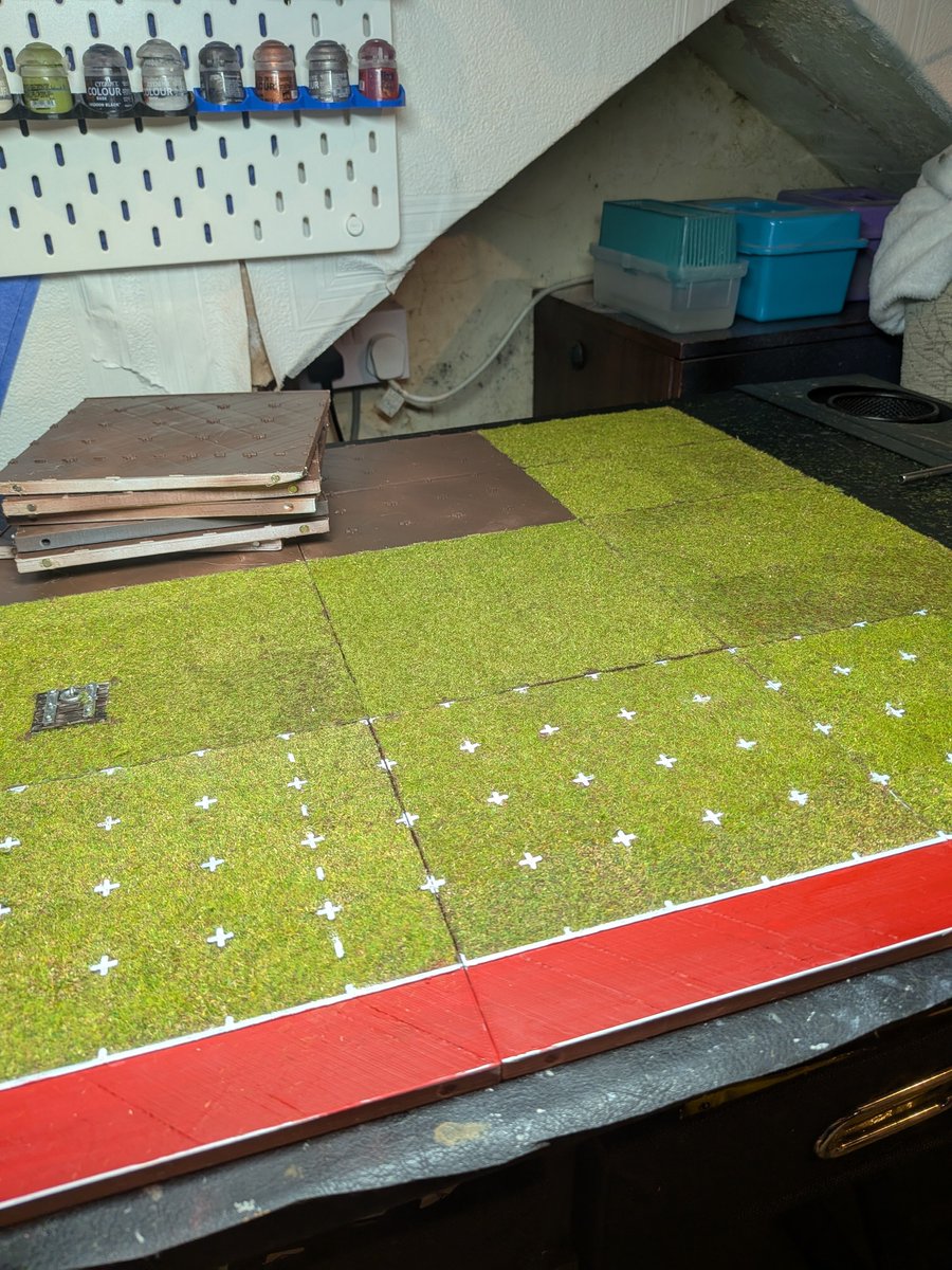 draconusde's tweet photo. #weekendwip #bloodbowl #thearmypainter #minturepainting
Well more like a week so far, and not even half way there #whydidistartthis https://t.co/mQ7jIfR34s