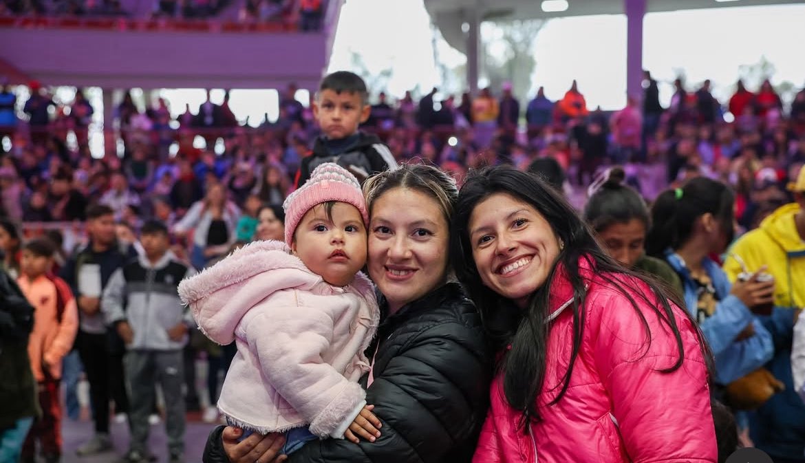 🌟 Las infancias son nuestro mayor motor de esperanza y la razón por la que trabajamos día a día por una ciudad más justa y llena de oportunidades.

👩‍💼 Junto a la intendenta Rossana Chahla, los concejales y todo el equipo municipal, celebramos el Día de las Infancias con una gran