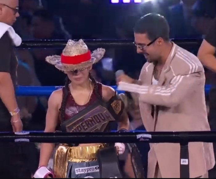 _Scarlettftw_'s tweet image. PERO MIREN QUE AURAAAAAA
4 VECES CAMPEONA E INVICTAAAAAAA

VAMOOOOOS LPTM