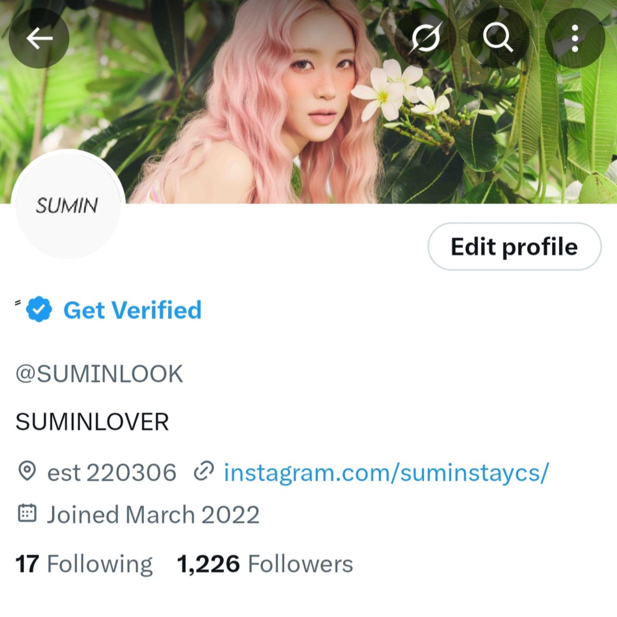 SUMINLOOK's tweet photo. 250817 싱가포르 팬싸 

SUMINLOVER ❤️

#STAYC #SUMIN #수민 #스테이씨 https://t.co/xscRsjvZN2