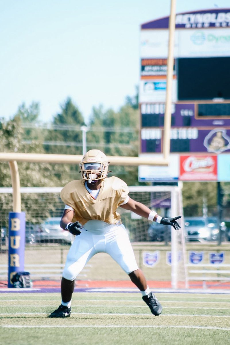 4 more days until my freshman season officially starts. #Freshman on varsity  #AGTG