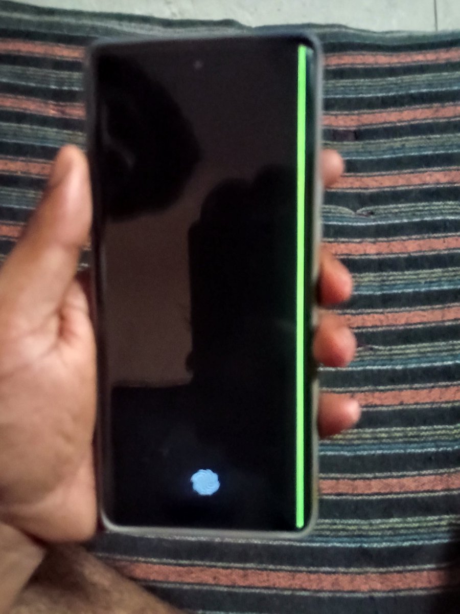 Amitabh53663536's tweet photo. @InfinixIndia I have purchased Infinix Note 50s on 01/08/2025, and a green line defect is observed today withing 15 day of uses. No damage, no drop it is just a poor quality. Totally unacceptable and disappointing. https://t.co/sCBG2WRrUa