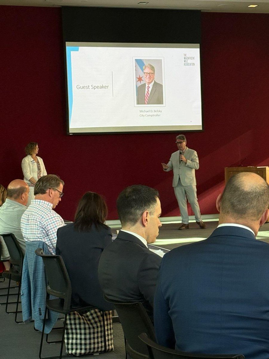 ChicagoDOF's tweet image. City Comptroller Michael Belsky joined the Magnificent Mile Association’s August Executive Board &amp;amp; Board of Directors Meeting, sharing the critical work Chicago’s fiscal team is leading. Despite challenges, Chicago's focus remains clear: strengthening the City’s financial future.