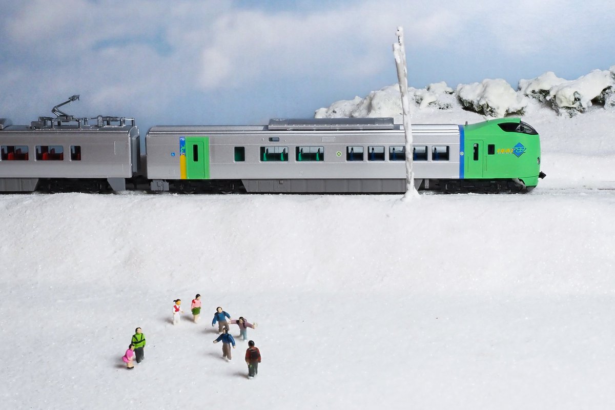 ゆめページ トミックスショールーム公式 案内係：立石かえで（鉄道むすめ