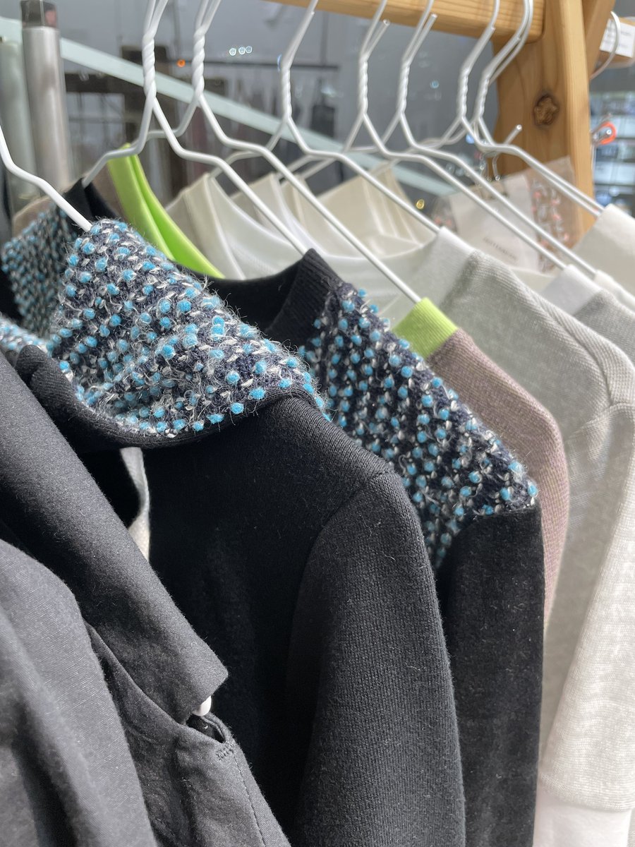 pottenburn's tweet image. 秋冬物を並べました

PAPER ISLAND
nezu × POTTENBURN TOHKII
~8/20水　
Showcase (Spiral1F)　
東京都港区南青山5-6-23
spiral.co.jp
 @SPIRAL_jp 
@neZuneZuneZu 
text @polaris_book_re 
music @vegetablesthe