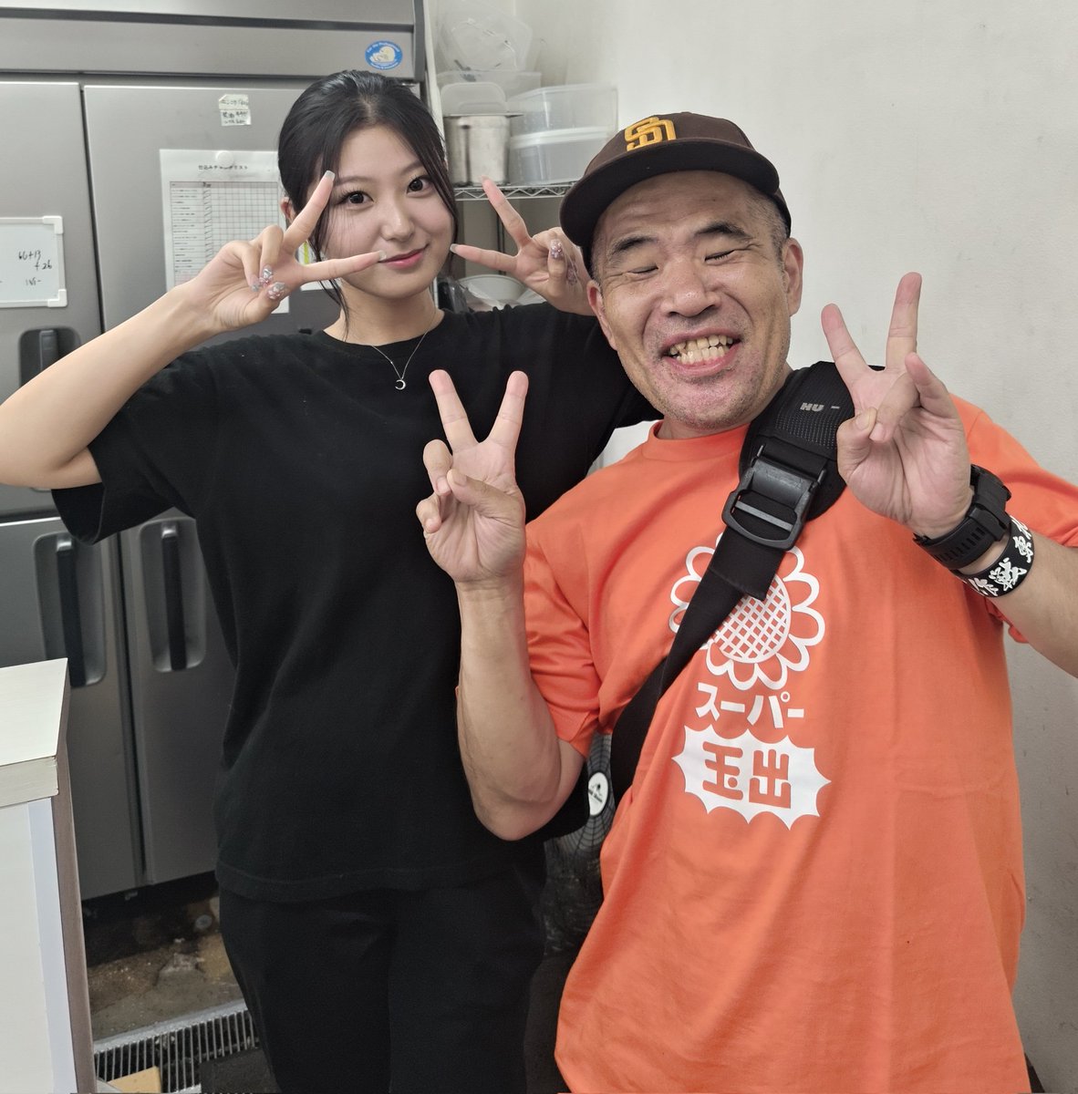 大阪市のRAMEN .R 長居店さんで限定の明太バターまぜそばを頂いて来ました。

とは言え、正直お目当ては看板娘のさわちゃんに会うことで、事前のシフト公表はファンにとっては大好評です♥

写真も圧力を使って撮ってもらい、まぜそばも美味しくて、本当に行ってよかった。

ごちそうさまでした！