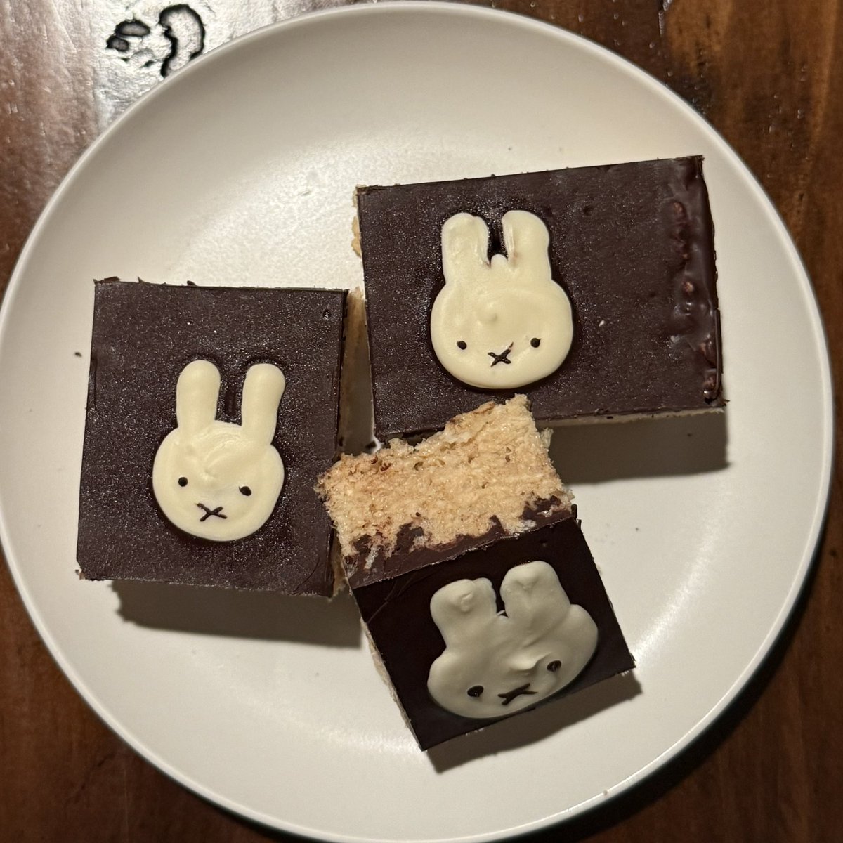 evilwizardbunny's tweet photo. more miffy baking core i made rice crispy treats ₍ᐢ. .ᐢ₎ https://t.co/NT4he4ew6D