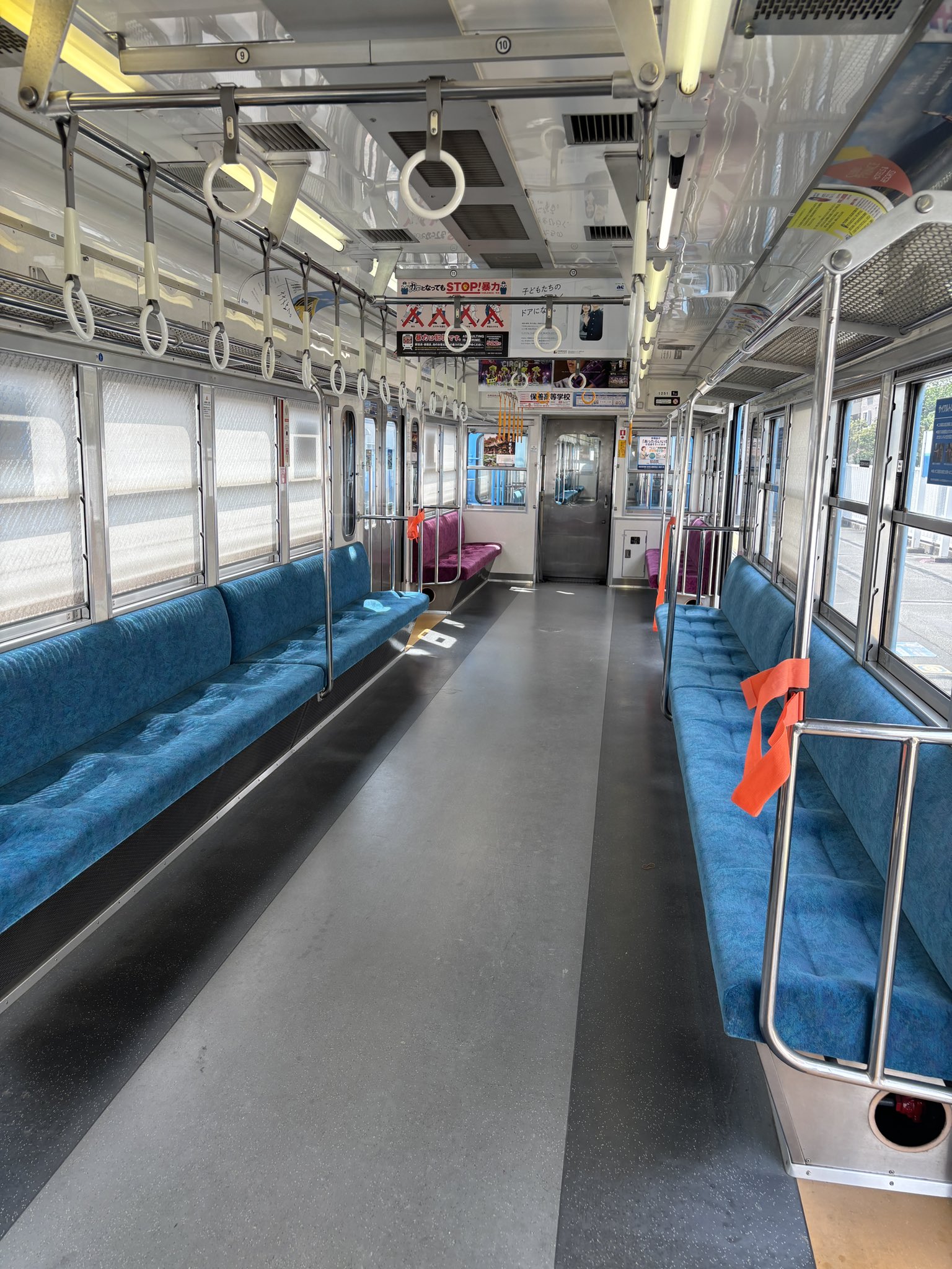 ルノー ライト 10 【多摩北部・西武線沿線駅・所沢市内から20Km受渡し無料】 RENAULT LIGHT10 ルノー(RENAULT) 折りたたみ自転車 20インチ
