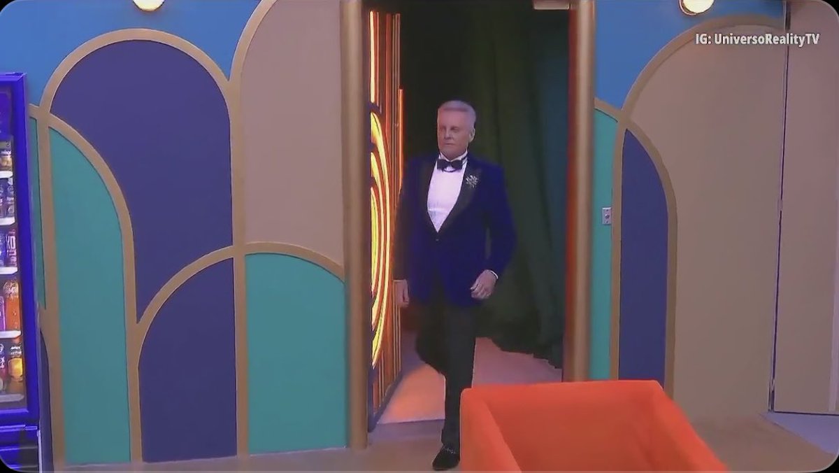 EL TERCER PARTICIPANTE EN REGUESAR A LA CASA ES #ALEXIS 

#LaCasaDeLosFamososMx
#LaCasaDeLosFamososMéxico