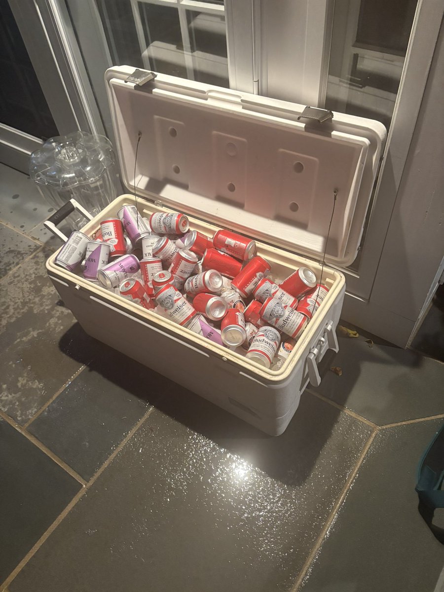 Told my buddy to load the cooler, come
back to this. Is he retarded? #shrink