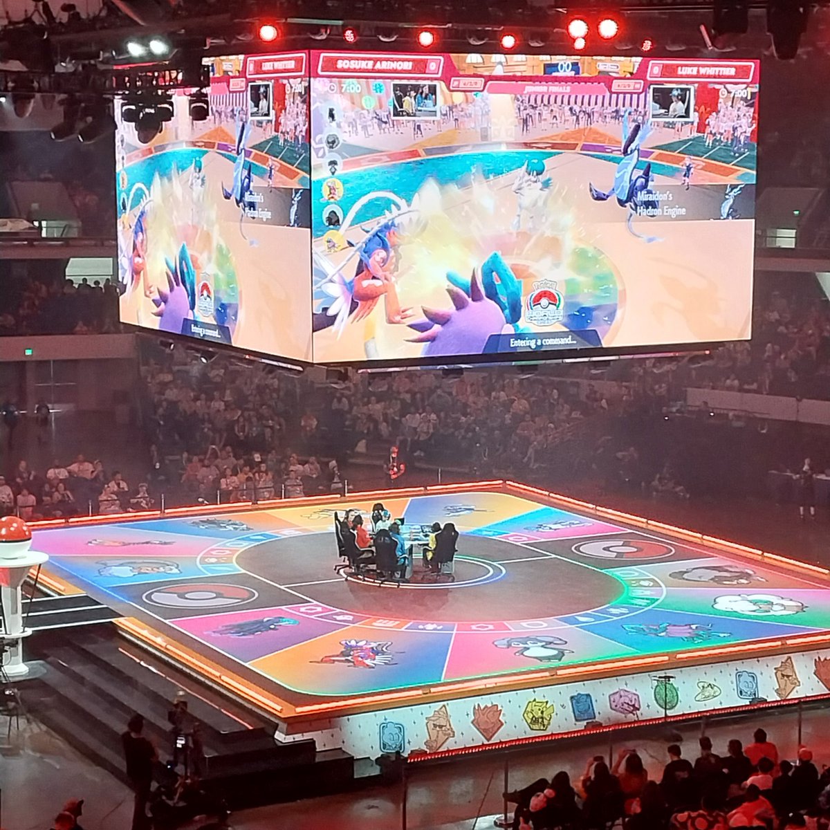 NailsOU's tweet image. pregame, trick room, grassy terrain, electric terrain

very cool special effects for worlds finals!