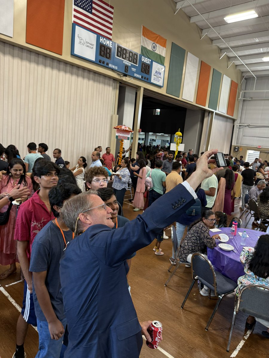 AFpost's tweet photo. Tennessee Rep. Tim Burchett said he had a “great time” attending IndiaFest 2025 in Knoxville.

Follow: @AFpost https://t.co/fmAIMnHZld