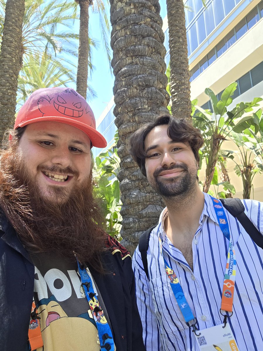 MatWithOneT55's tweet image. Met the GOAT @WolfeyGlick! Thank you so much for taking the time to take a picture and sign a card!