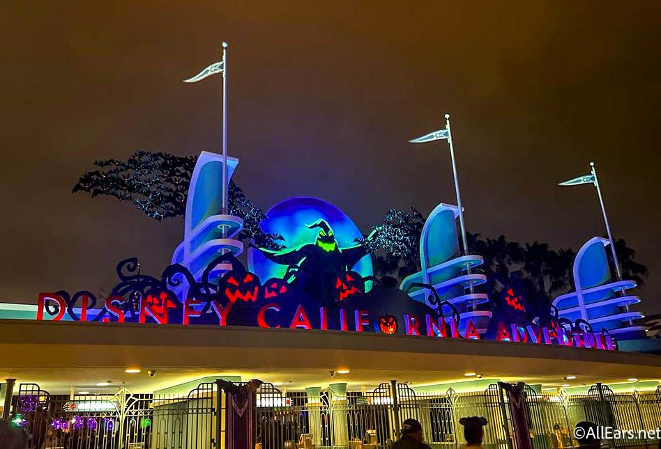 bit.ly/3UynTjV
It’s finally here, we’re at Oogie Boogie Bash! We just got our hands on the event map, and it’s loaded with tricks, treats, and spooky NEW characters! 👻🎃