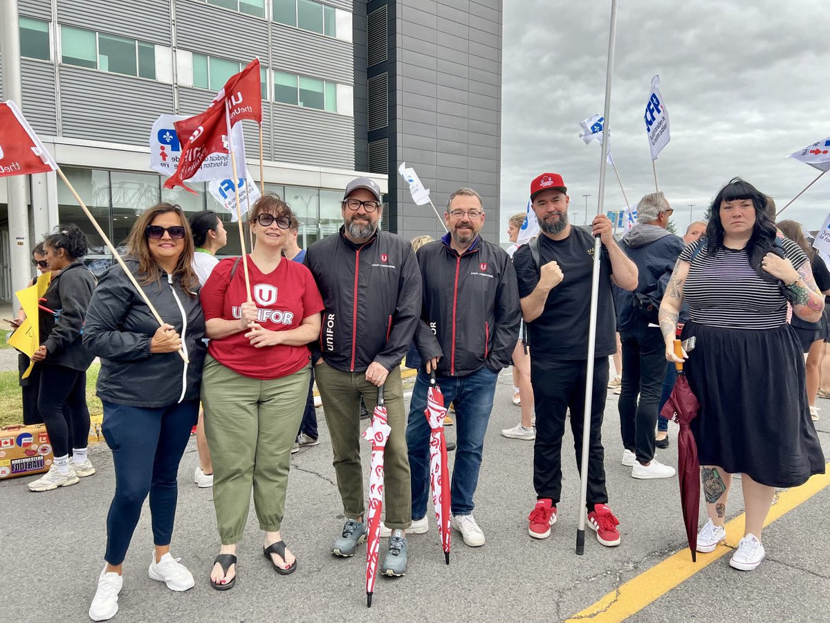 Unifor (@unifortheunion) on Twitter photo Unifor Québec stood with Air Canada flight attendants in Montréal to denounce Ottawa’s blatant attack on the right to strike. Forcing arbitration instead of free bargaining is unacceptable. We stand with CUPE—your fight is ours, and together we’ll defend workers’ rights. #canlab Unifor Québec stood with Air Canada flight attendants in Montréal to denounce Ottawa’s blatant attack on the right to strike. Forcing arbitration instead of free bargaining is unacceptable. We stand with CUPE—your fight is ours, and together we’ll defend workers’ rights. #canlab