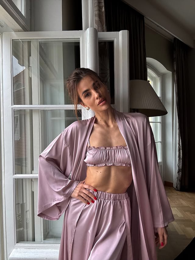 SabrinaO2l's tweet image. Howdy💋