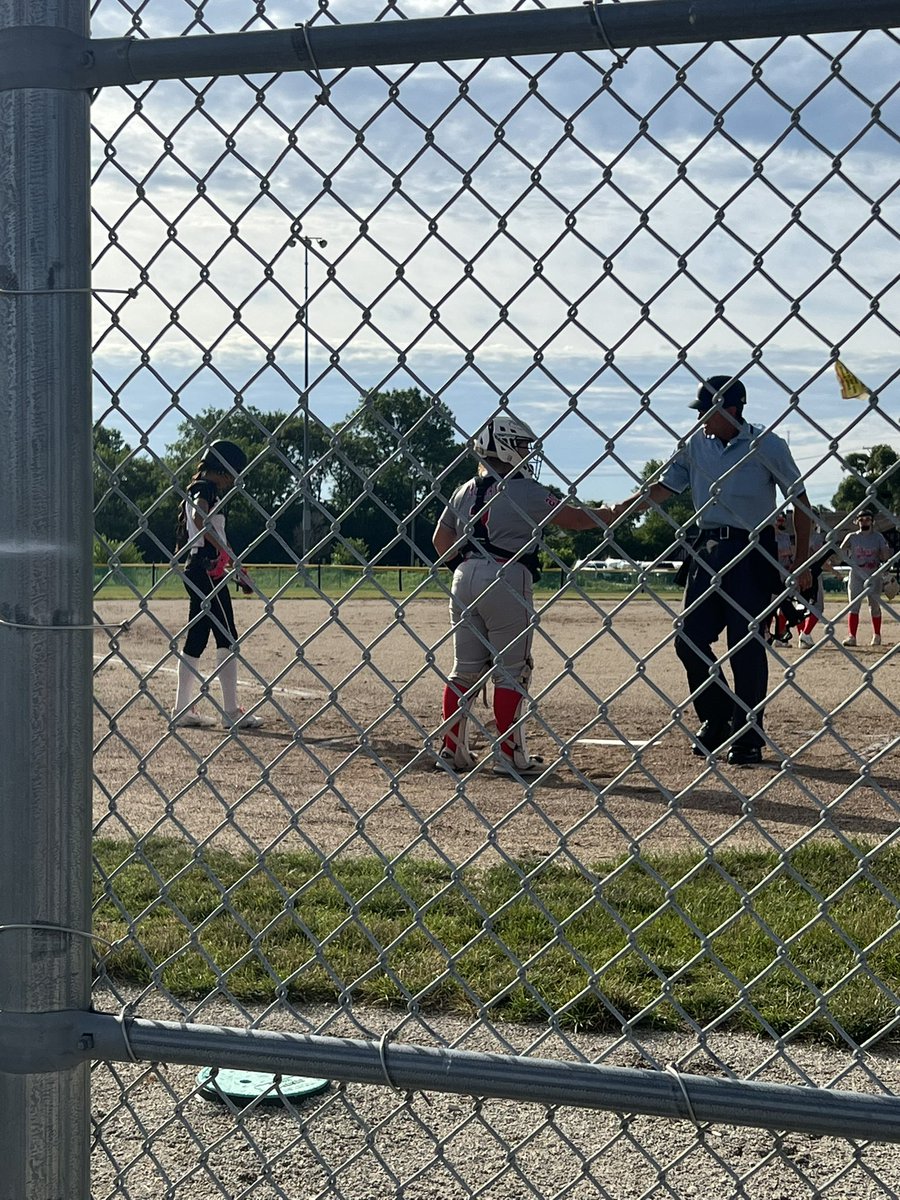 As a catcher I always make sure I show respect to my umpires by shaking their hand at the beginning of the game. It’s always a good thing to be on their good side when it comes to close calls or needing some bug spray when the mosquitos are bad!! #iloveumpires <a href="/aliekennedy47/">Coach Alie Kennedy</a>