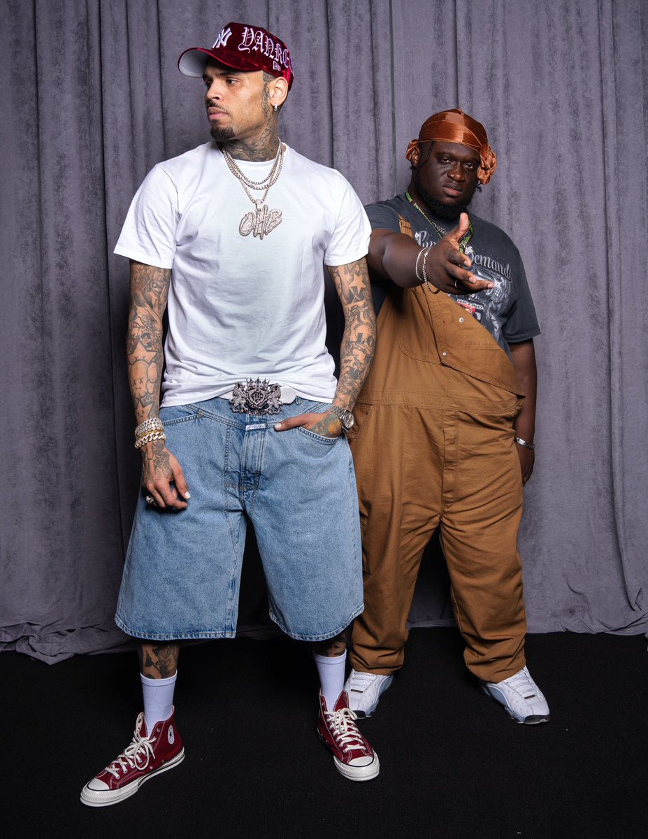 Daily Loud tweet media