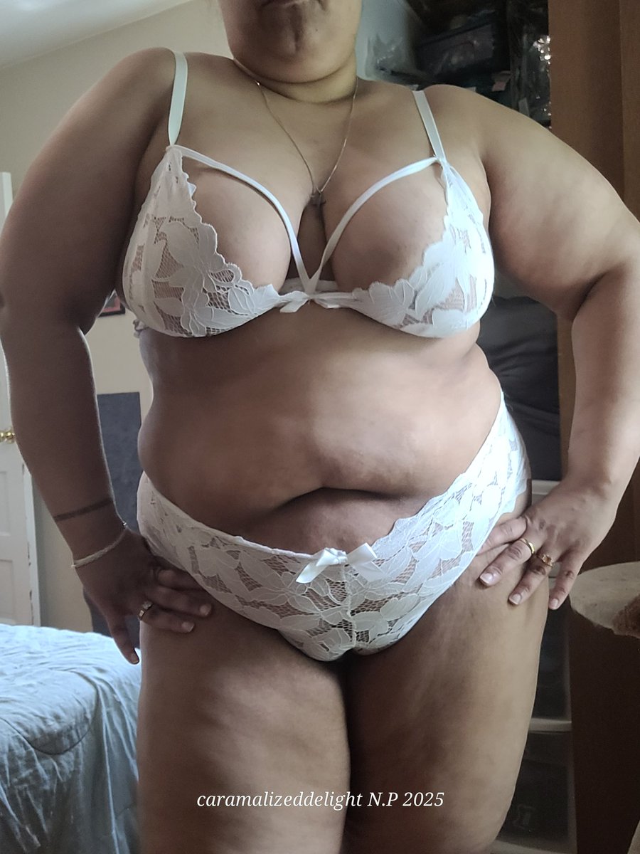 Caramalized83's tweet photo. #bbw #THICK #OnlyFans #onlyfanspromo #beauty https://t.co/KvXoUQDHc6