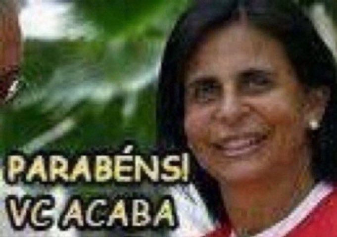 quando voce esta numa competicao de performance maximalista com uma mona no vagao mas ela tem a sobrancelha descolorida