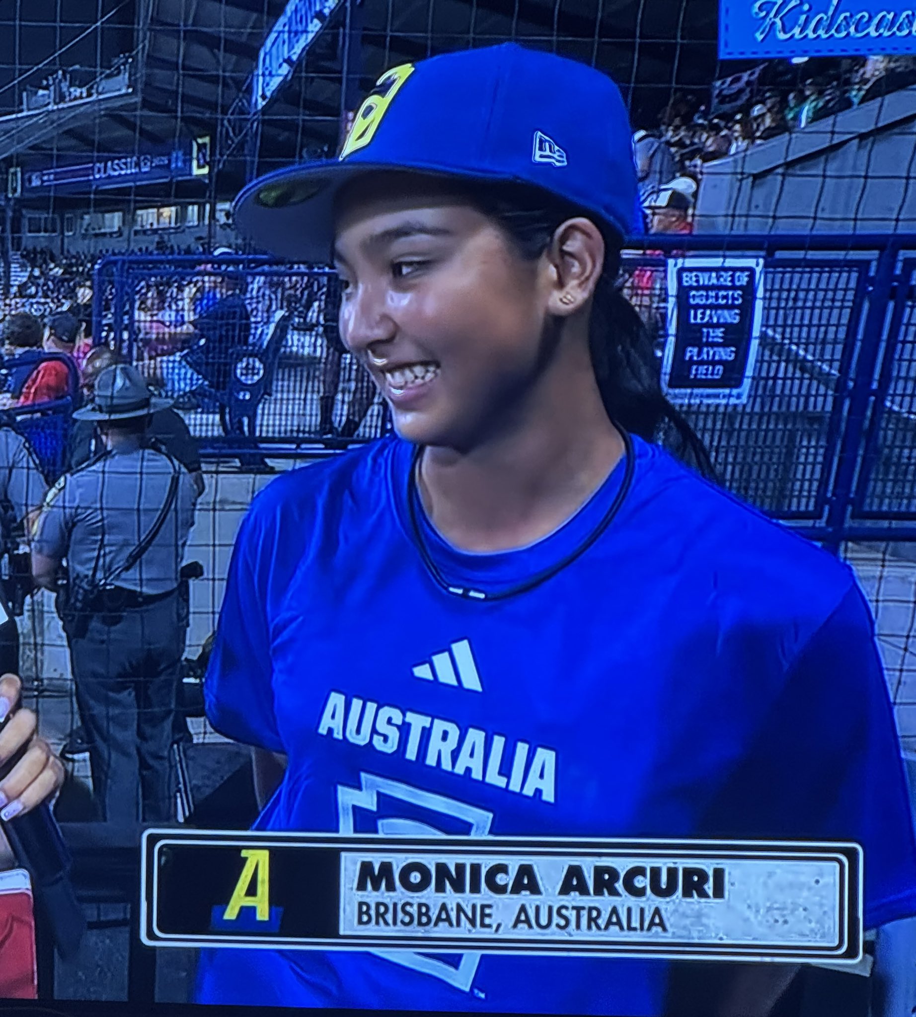 GymF0A4W4AEGAqT?format=jpg&name=large This Girl Just Dragged Shohei Ohtani in the Most Savage Way — and Fans Are Calling It Legendary