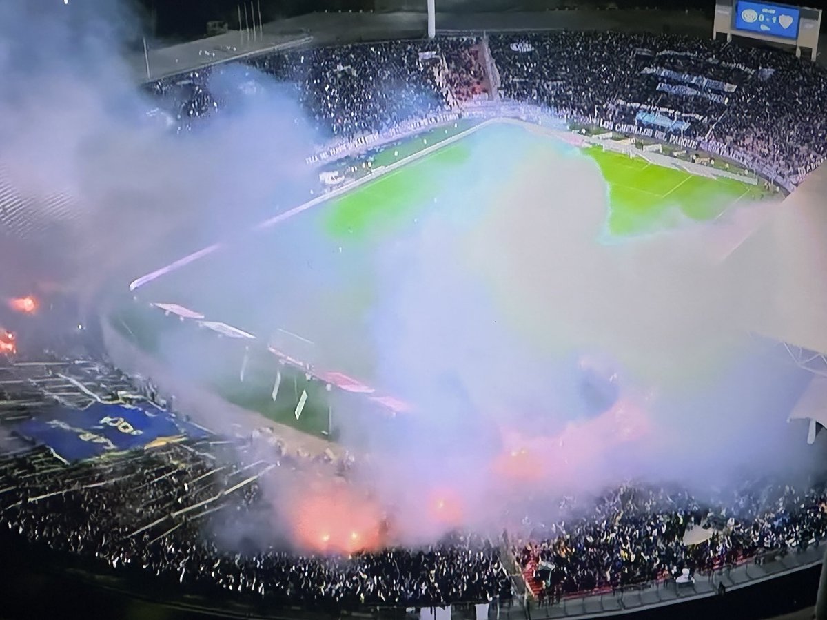 Ahora en partido de Boca, esto en Uruguay desafilian al equipo y van presos todos , supongo