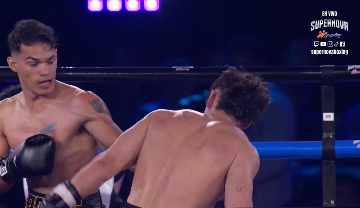 Shelao 
Por que el chileno se ganó el respeto de todo México, el hijo de perra se subió a pelear contra un profesional y le valió verga. perdió en el ring pero ganó afuera que grande eres shelao
