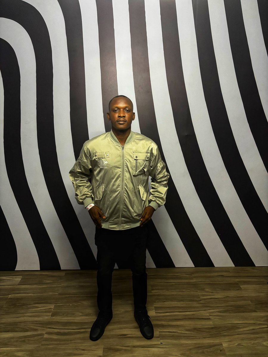 iamoyekan's tweet image. It’s my Birthday! 🎂🎈🎈🎈

I’m so grateful to God for the gift of life, and His undeniable blessings.
Here’s to trusting in God the more, and to celebrating every win and progress!

Cheers to a new age of Greatnessssssss!! 

#HappyBirthdayToMe  #AugustBorn