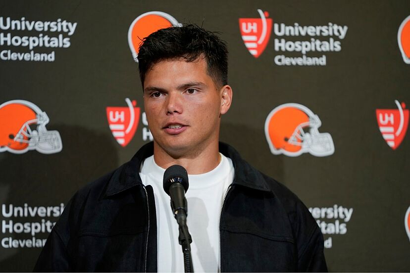 Cleveland Browns quarterback Dillon Gabriel clarified Saturday that a comment he made during an in-game interview wasn’t meant as a dig at teammate Shedeur Sanders.