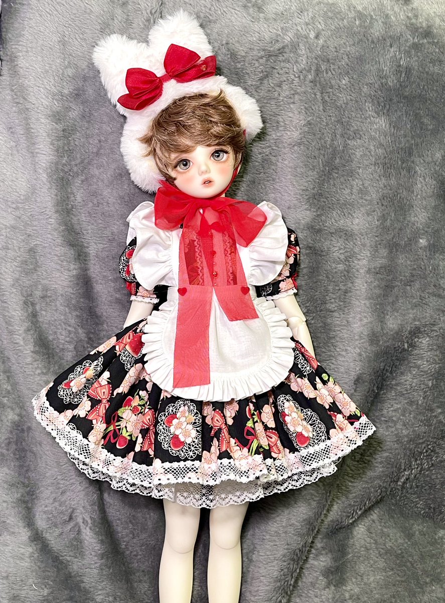 두가지 색상 다 있지만 더워서어.....

#MySugarRushLook