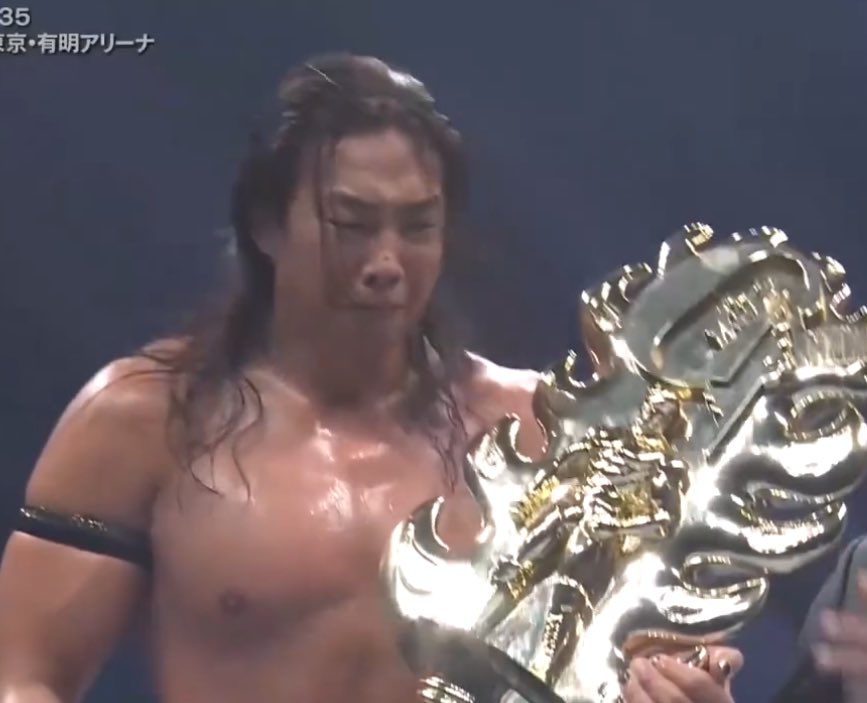 him trying to fight back the tears he deserved this so much 🫶🏾