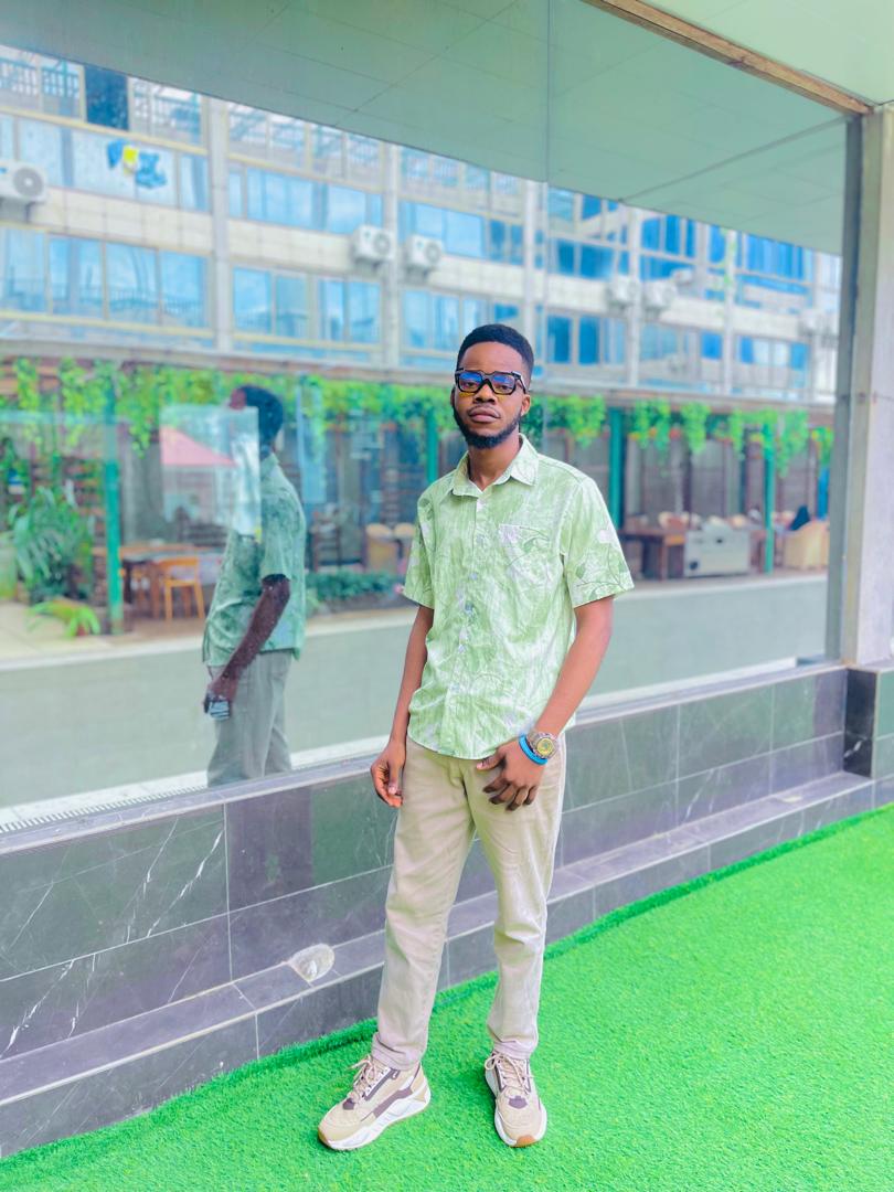JLebbie2's tweet photo. I thank God for another year added to my age.
Happy Birthday to myself
! May this year be filled with joy, success, and good health. It's a day to celebrate the amazing person I am and the journey so far. Here's to embracing new adventures. 🎂🎂🎁🎊 https://t.co/nNd6mnhpUS