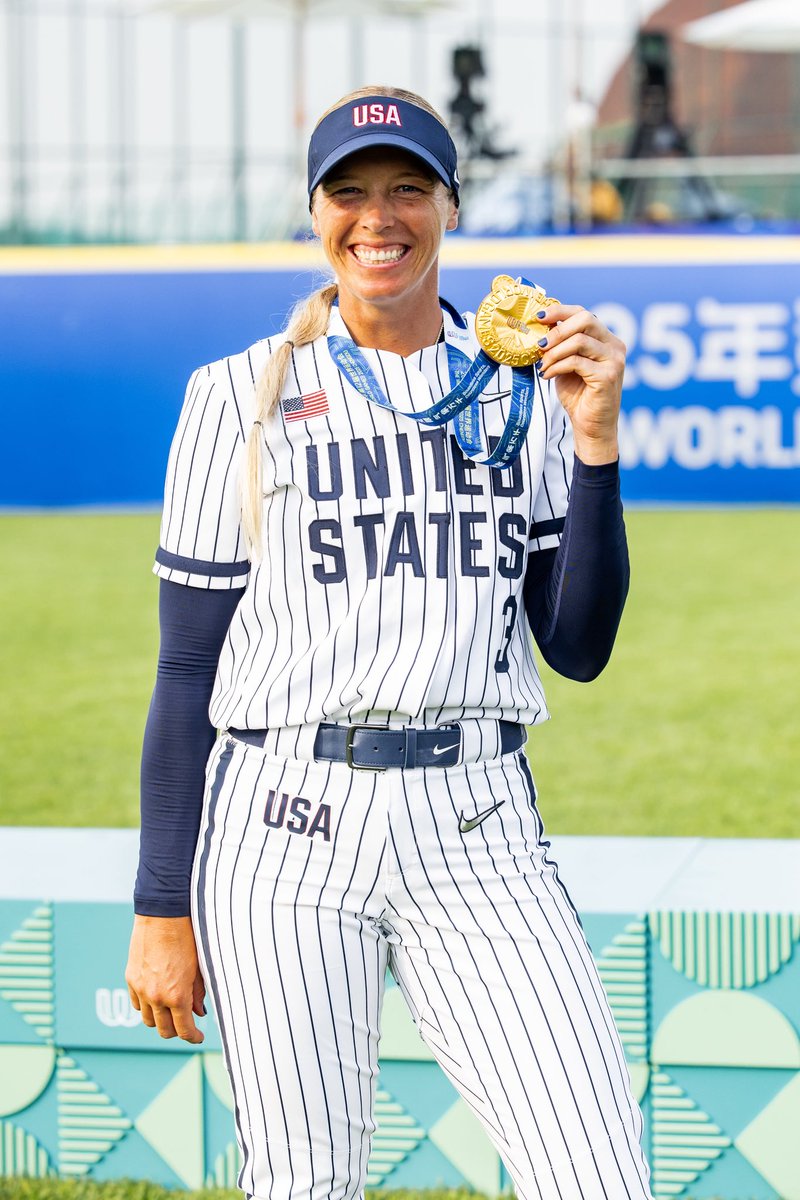Our 𝑶𝒍𝒚𝒎𝒑𝒊𝒂𝒏𝒔 🫶🇺🇸

𝐓𝐇𝐄𝐍 → 𝐍𝐎𝐖 

#USWNT | #TWG2025