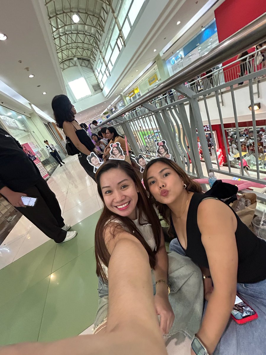 HAHAHANICA's tweet photo. thank you our brentianaa @brentymanalo, na appreciate mo ang DIY-ed mikbrent headband made by @candysbelooove ๐ฅน sana binigay nalang namin ksma yung isa baka makarating pa kay mika @mikslmnc ๐ฅน๐#mikbrentofficial #DuoForLife
BRENT KCCsadya GENSAN https://t.co/xLAm2USlGt