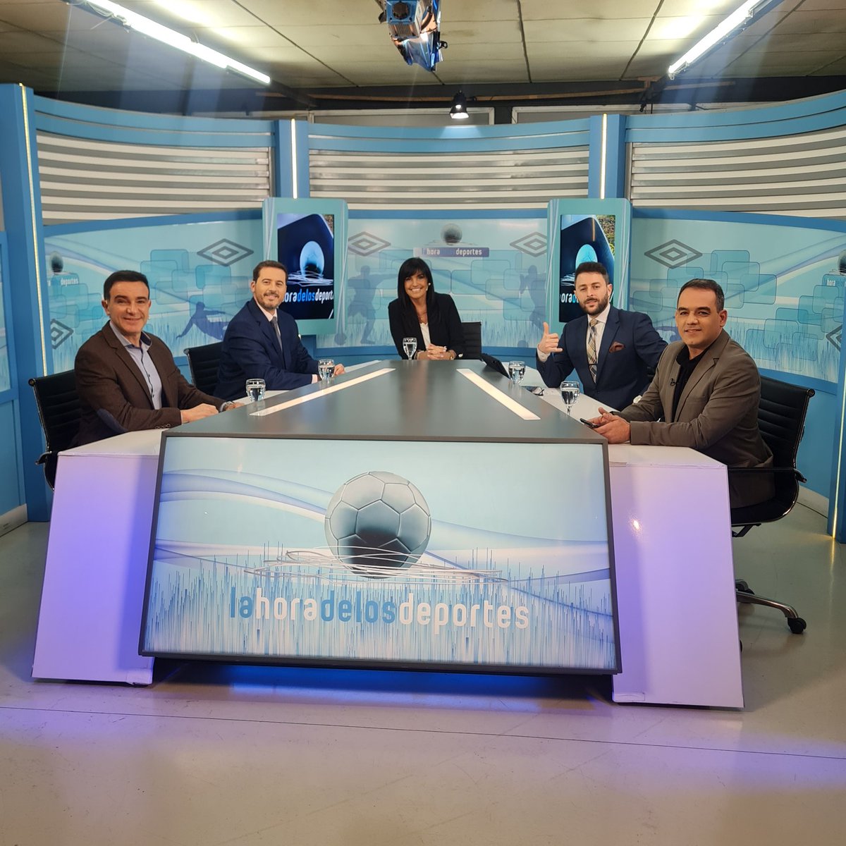 🅷🅾🆈 en La Hora: ⚽ Peñarol Boston River/ Peñarol-Racing
⚽ Actualidad Nacional Progreso
⚽ Show de Goles
⚽ Goles Uruguayos por el mundo

👉🏼Participá por el
📱092 001 995