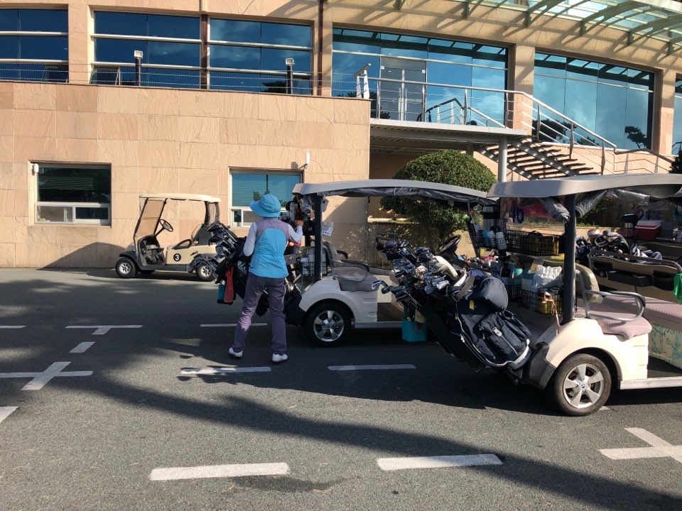 낮선 분들과에 조인은 항상 설렌다
항상 무언가 설레임도 있고 기대감도 있듣이
낮선 커플님과 부부님들은 더한 느낌이 강란것 같다~~^^