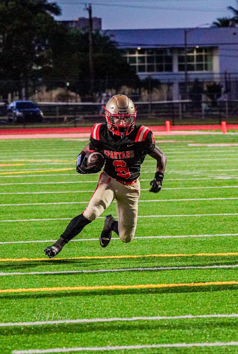 jayden govender (@jgovender__j4) on Twitter photo First game back since my broken clavicle.
5 rec, 68 yards, 1 touchdown, and 105 all purpose yards. ALL GLORY TO GOD🙏🏾
<a href="/Coach_Walker20/">Anthony Walker</a> <a href="/LawrenceBl83397/">New Blustein Recruiting</a> <a href="/JerryRecruiting/">Rising Stars</a>
hudl.com/v/2SRNde First game back since my broken clavicle.
5 rec, 68 yards, 1 touchdown, and 105 all purpose yards. ALL GLORY TO GOD🙏🏾
<a href="/Coach_Walker20/">Anthony Walker</a> <a href="/LawrenceBl83397/">New Blustein Recruiting</a> <a href="/JerryRecruiting/">Rising Stars</a>
hudl.com/v/2SRNde