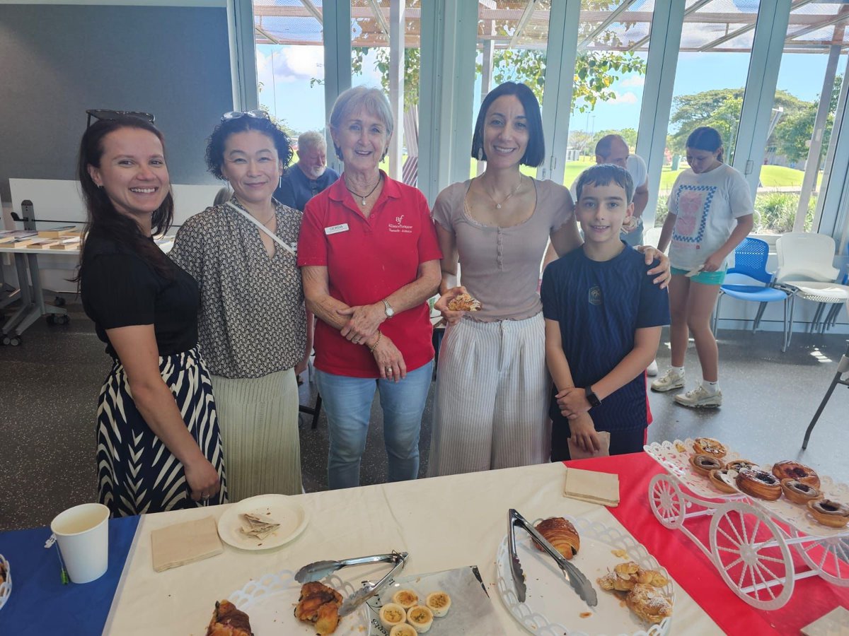 80 years since WWII’s end 🇦🇺🇫🇷
Honoured to meet veterans aged 98–103—true heroes of 3 days of remembrance in Townsville.
Highlights: re-enactment, Parade of Heroes, vintage convoy &amp; wreath-laying.
Merci @AF_Townsville &amp; all who keep memory alive.
shorturl.at/T12o4