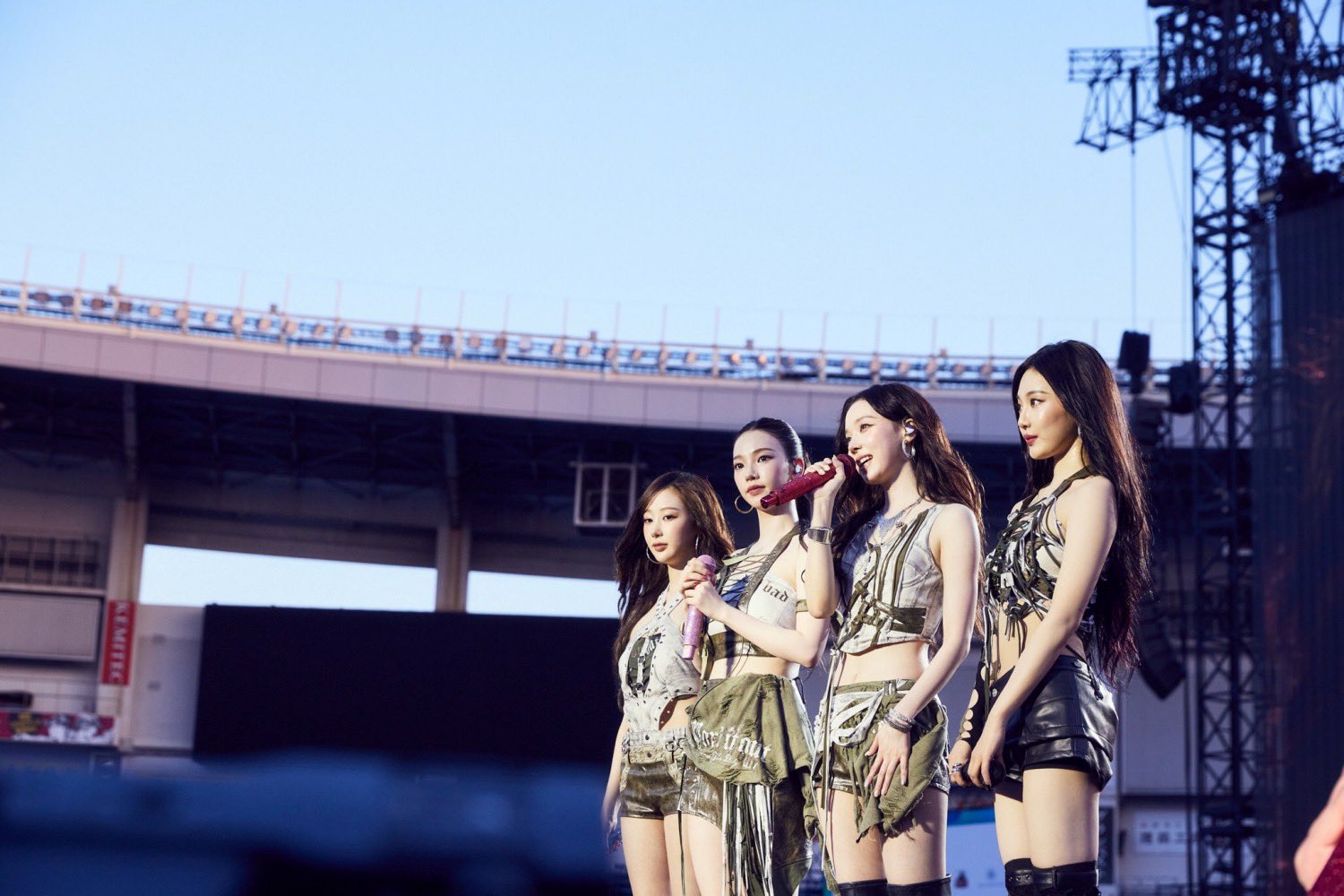 GymSbiXaoAATJkg?format=jpg&name=large