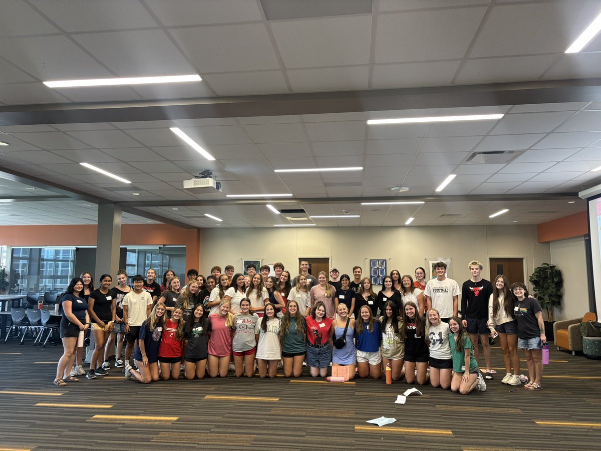 math_otoole's tweet image. Link Leaders are ready to meet the 9th graders on Wednesday!!! We can’t wait for orientation! 

8am-12pm at Anderson - meet in the main gym! 

#YESAND #TOTALSUPPORT #GOBIG #AHSisFAMILY