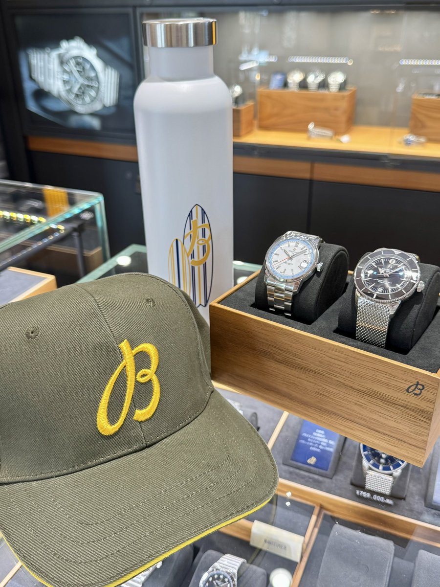 お盆が終わりましたが小林時計店大分店は変わらず10:30から19:00まで営業しております。(水曜定休)
ご好評いただいておりますブライトリングフェアはいよいよ週末の24日(日)まで。

是非ご来店くださいませ。